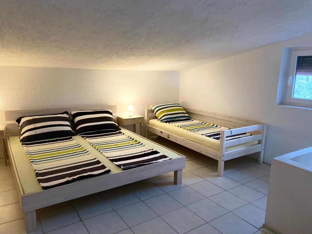 Apartments Stara Baška Buitenkant foto